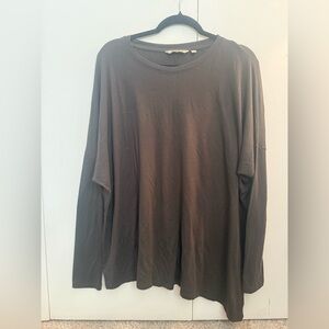 Athleta Brown Long Sleeve Cloudlight Top Medium Asymmetrical Hem Oversized